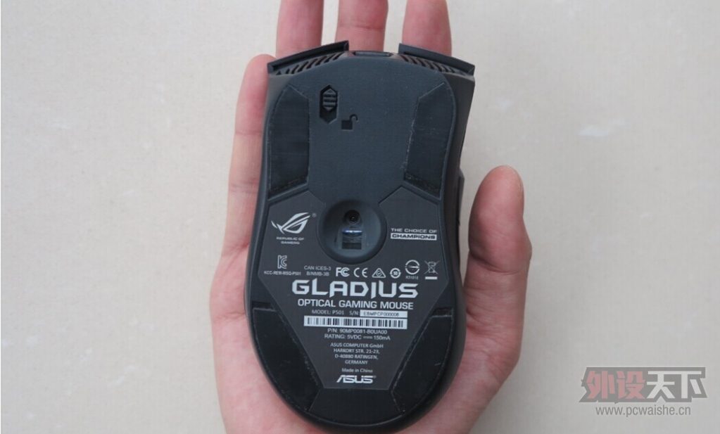 ROG GLADIUS�����С�⣬�ѵ���΢��������