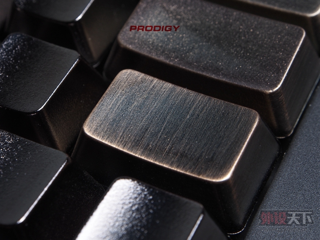 ���޿̽��е��� ���� ECK ��Ƽ�ñС��������ͭ��ɫ��