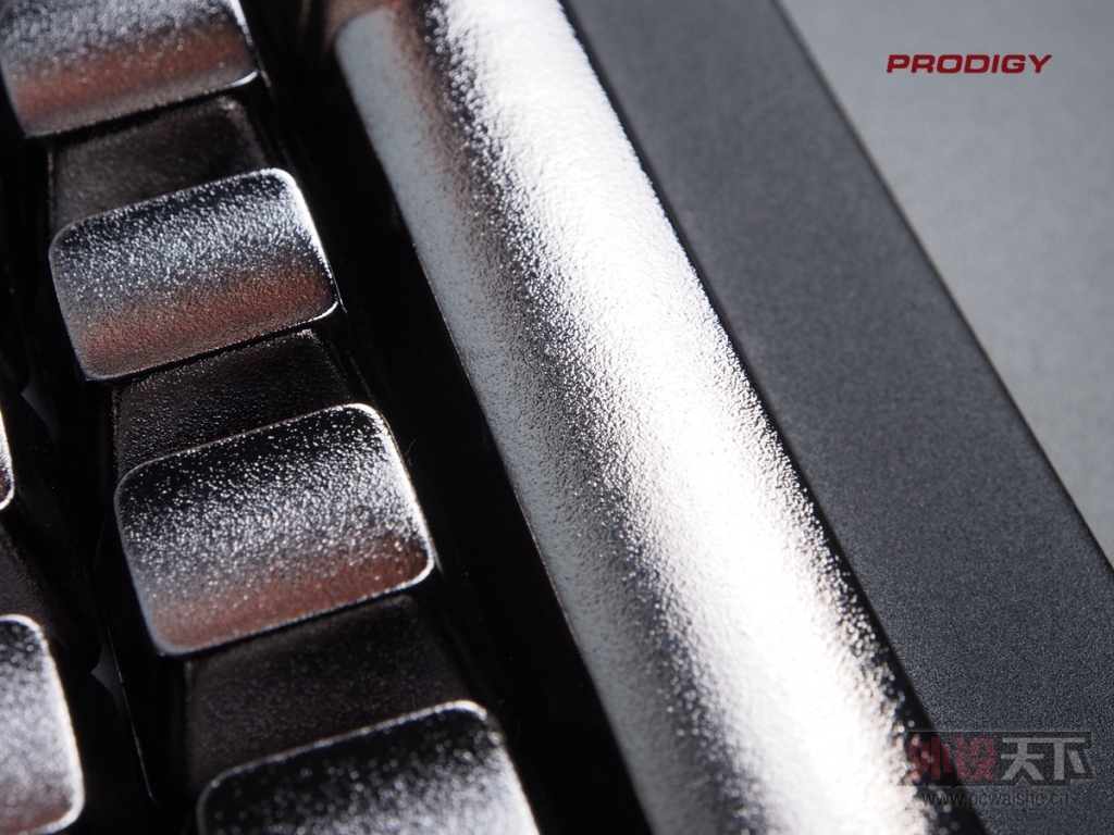 ���޿̽��е��� ���� ECK ��Ƽ�ñС��������ͭ��ɫ��