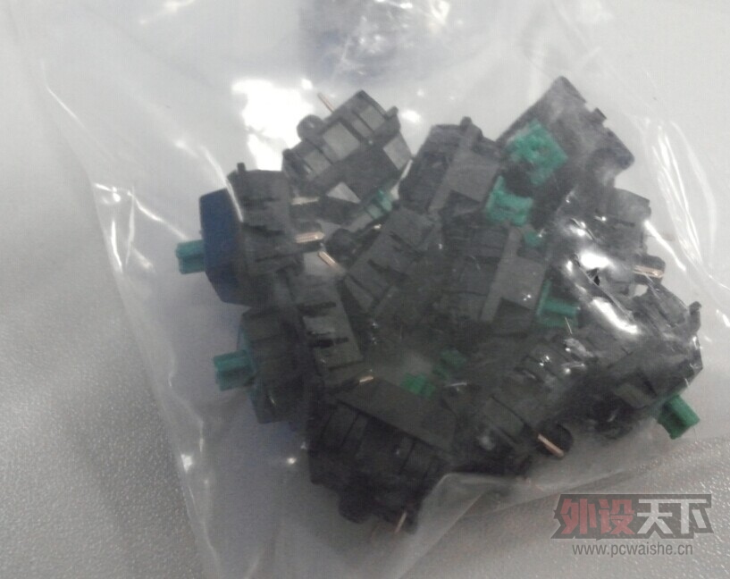 QQͼƬ20141130032438.jpg