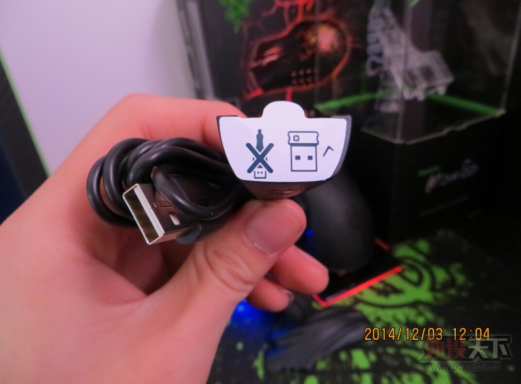 ���˺ڶ�����޼�G700S����֪���ǲ��ǹ��У������䡣