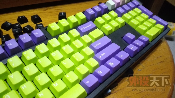 ���ݸڶ���ɧ������Ѽ��2108����̫��EVA��ñ