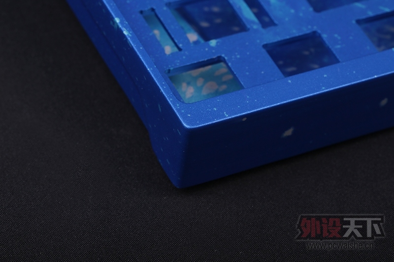 ������������������������������������ۼ�Լ2000Ԫ�İ����� Varmilo 87���̽������