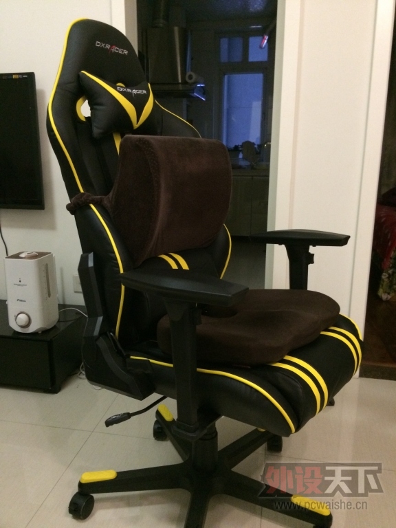 ���Ĵ��ɶ��������˹ DXRACER RS9