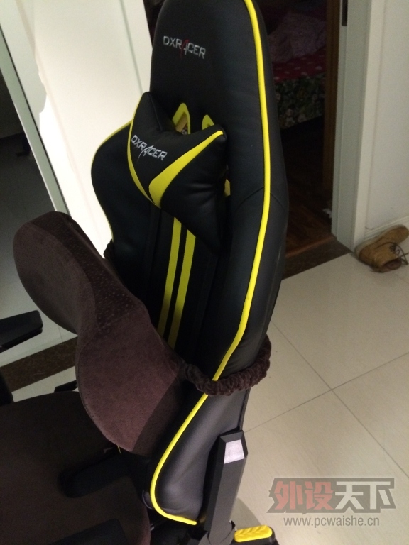 ���Ĵ��ɶ��������˹ DXRACER RS9