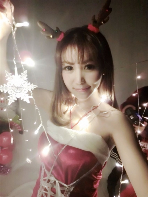 ʥ����������Ů�����Cosͼ��