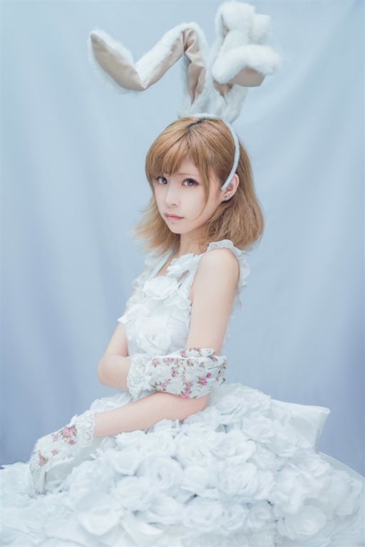 ʥ����������Ů�����Cosͼ��