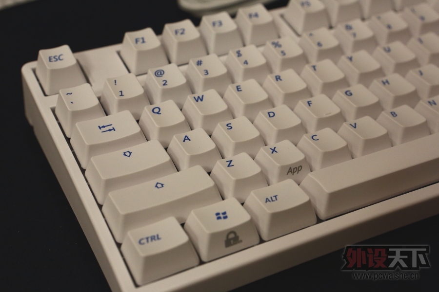 �����᡿�����Ե�������������а���Ұ������� IKBC F104�����ĵ�