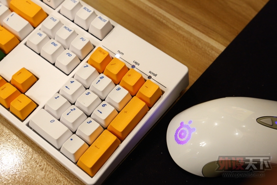 �����᡿�����Ե�������������а���Ұ������� IKBC F104�����ĵ�