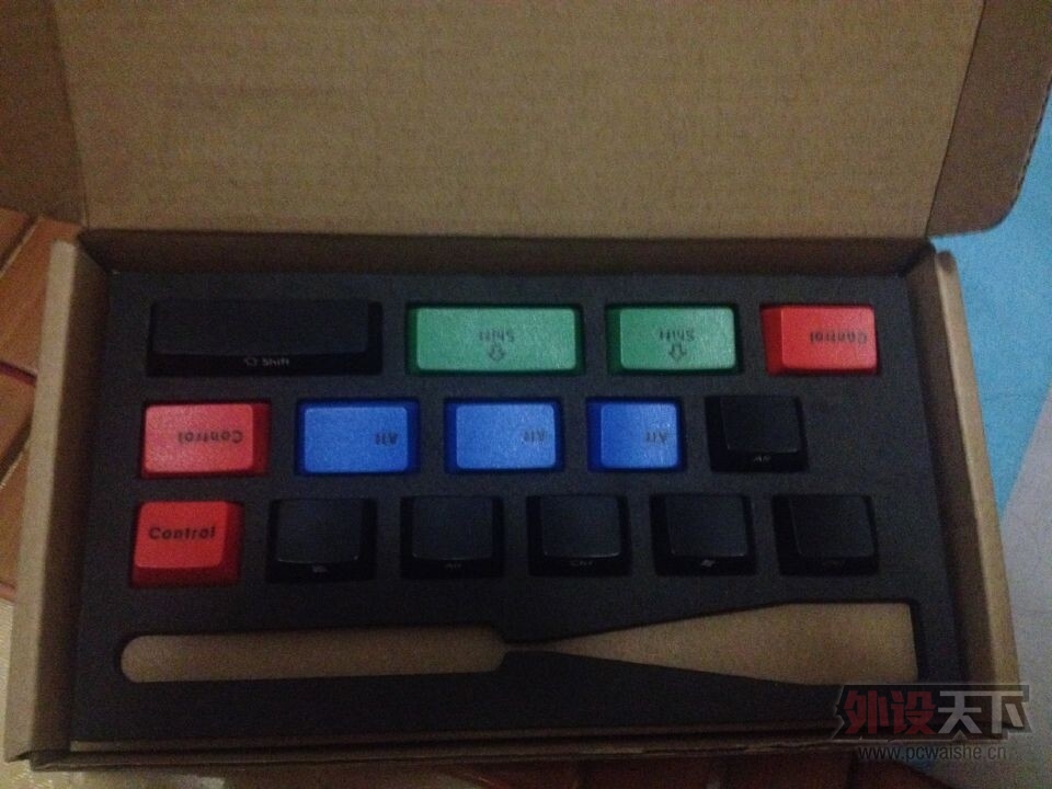 �����ڡ�Filco���߶���87��ɫ���ᣬ����һЩ��ñ 650����