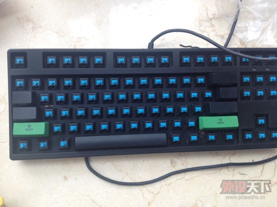 �����ڡ�Filco���߶���87��ɫ���ᣬ����һЩ��ñ 650����