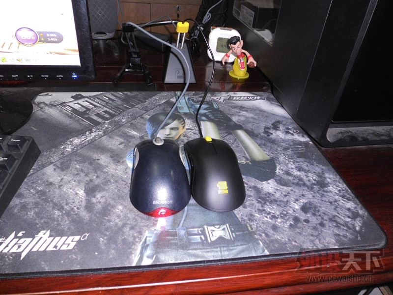 ZOWIE FK2   VS   Microsoft IO1.1