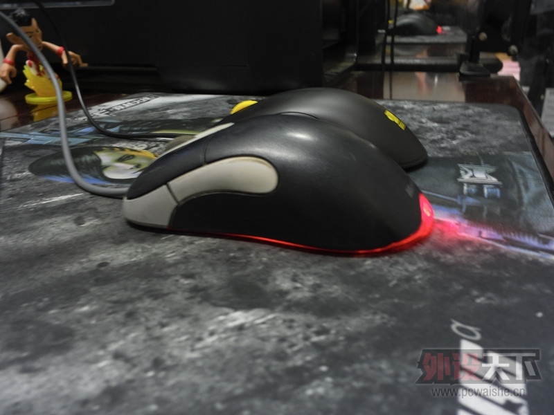 ZOWIE FK2   VS   Microsoft IO1.1
