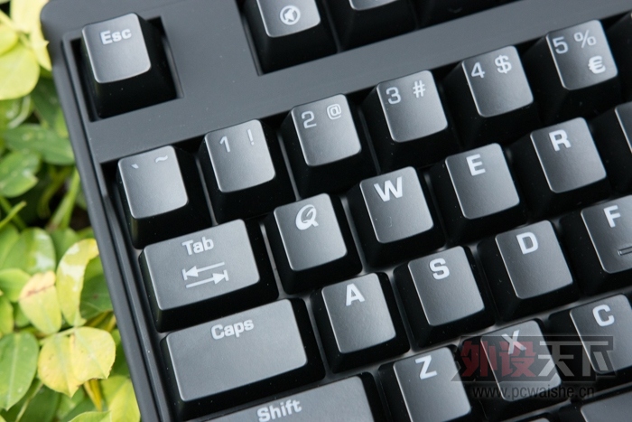 ����Ŭ�� QPAD MK-70�����