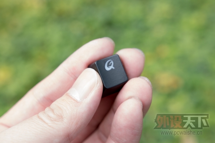 ����Ŭ�� QPAD MK-70�����