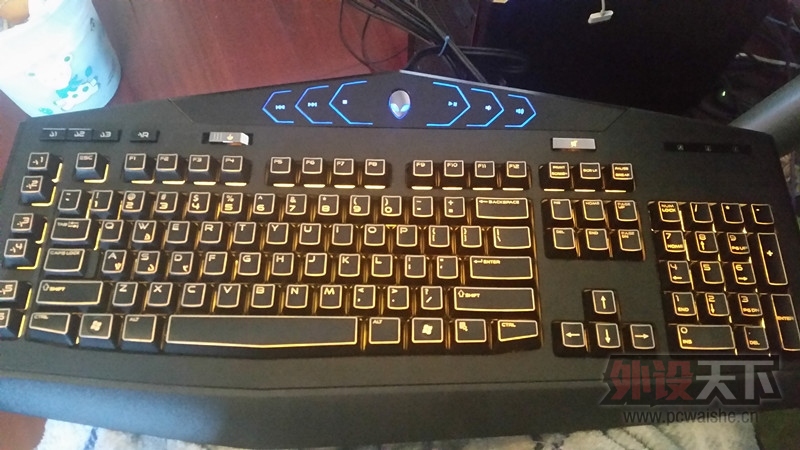 ������������Alienware TactX����8.5����