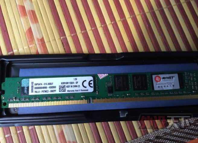 �����ݡ������� ��ʿ�� 1600 4G �ڴ�  400���㻦˳�����