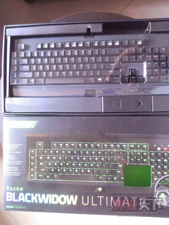 [��е����]���Ĵ��ɶ������Ե�����ȫ��Razer�ڹѸ���е�����ռ��棨���ᣩ