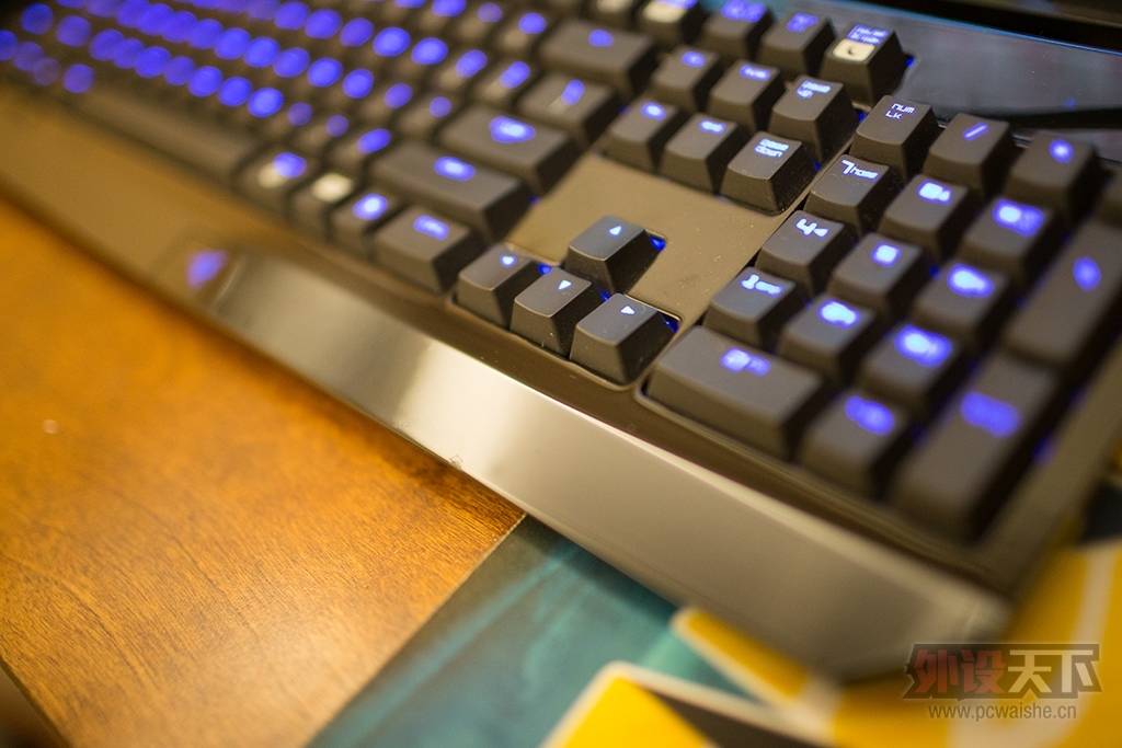 ���Ͼ�����Razer�ڹѸ� ���� ���� ����