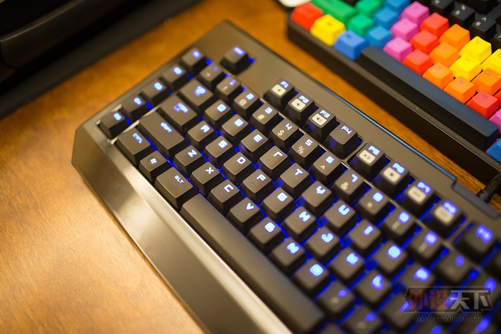 ���Ͼ�����Razer�ڹѸ� ���� ���� ����