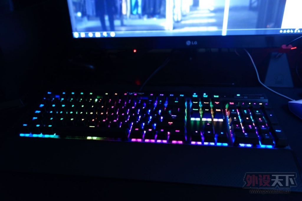 ջĻе K70 RGB  ͼ