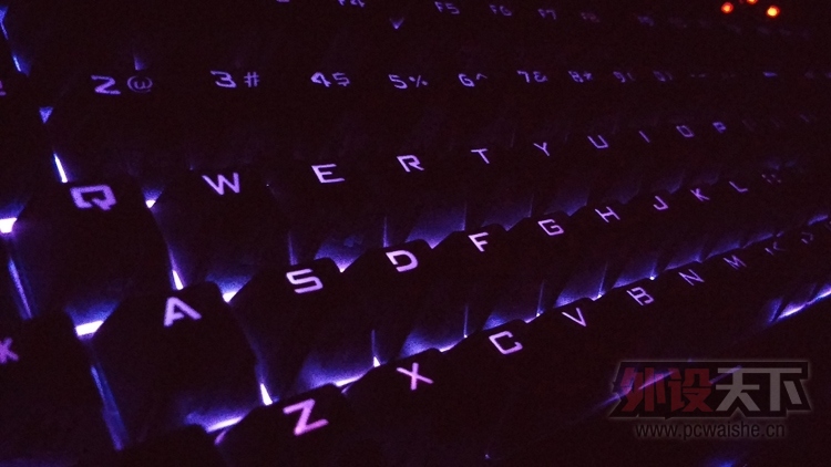 �ų��׿�RGB������ - RK RC930С��һ�µ�