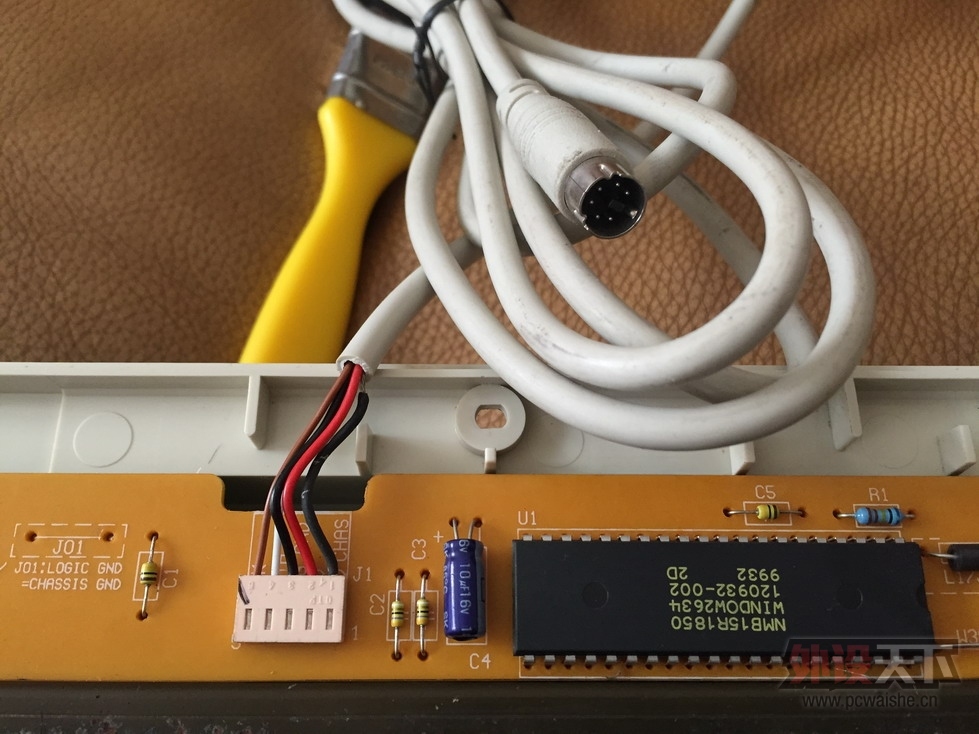 ŭ�������뻻��MICRO USB�ļ��߷��룬��̹��ڽ��ߵ����⣬�������������