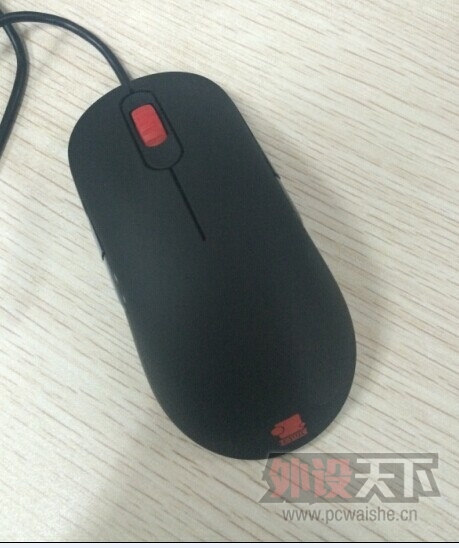 ���ɶ���9��SENSEI FN,ZOWIE AM���