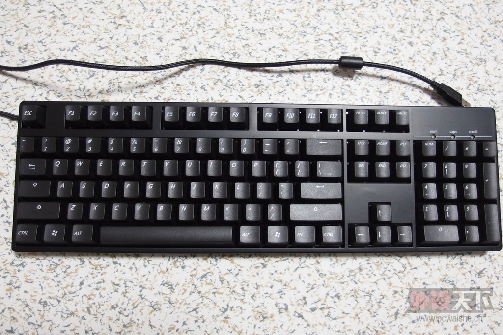 �ѳ������ա�IKBC F104 �����е����+PBT�׵׺��ּ�ñ ���㻦���˳��