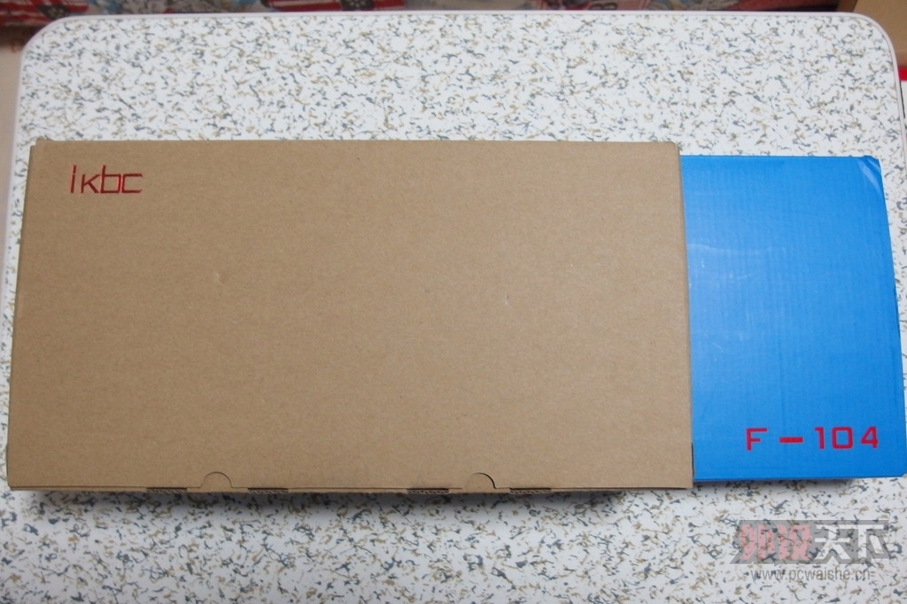 �ѳ������ա�IKBC F104 �����е����+PBT�׵׺��ּ�ñ ���㻦���˳��