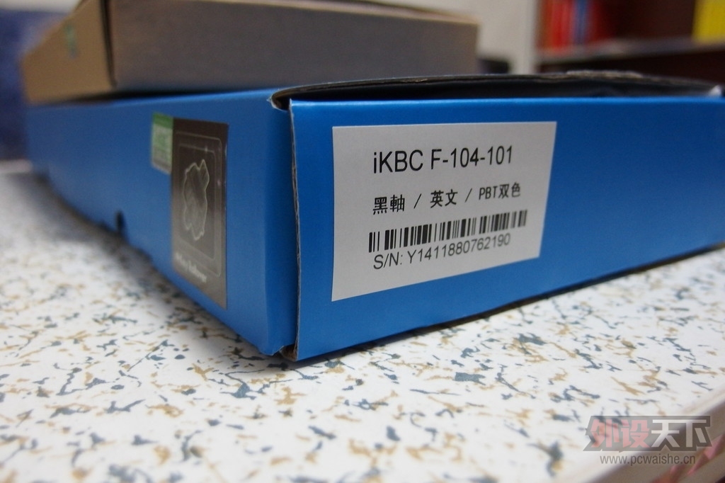 �ѳ������ա�IKBC F104 �����е����+PBT�׵׺��ּ�ñ ���㻦���˳��