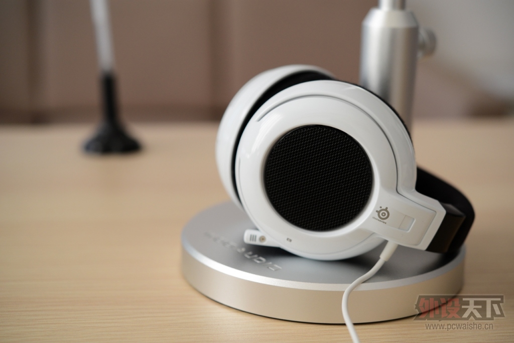 �����ͺ��ء���ɭ������HD555��ʮ�������桢ͷ���������Ǻ�ҡ���������V3�ȶ���