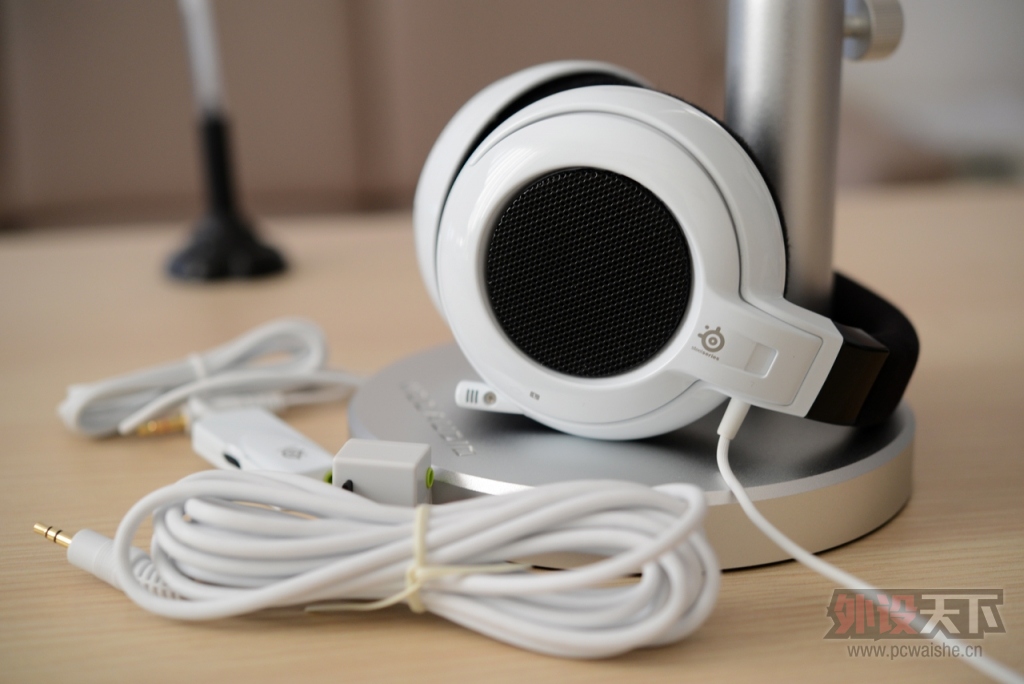�����ͺ��ء���ɭ������HD555��ʮ�������桢ͷ���������Ǻ�ҡ���������V3�ȶ���