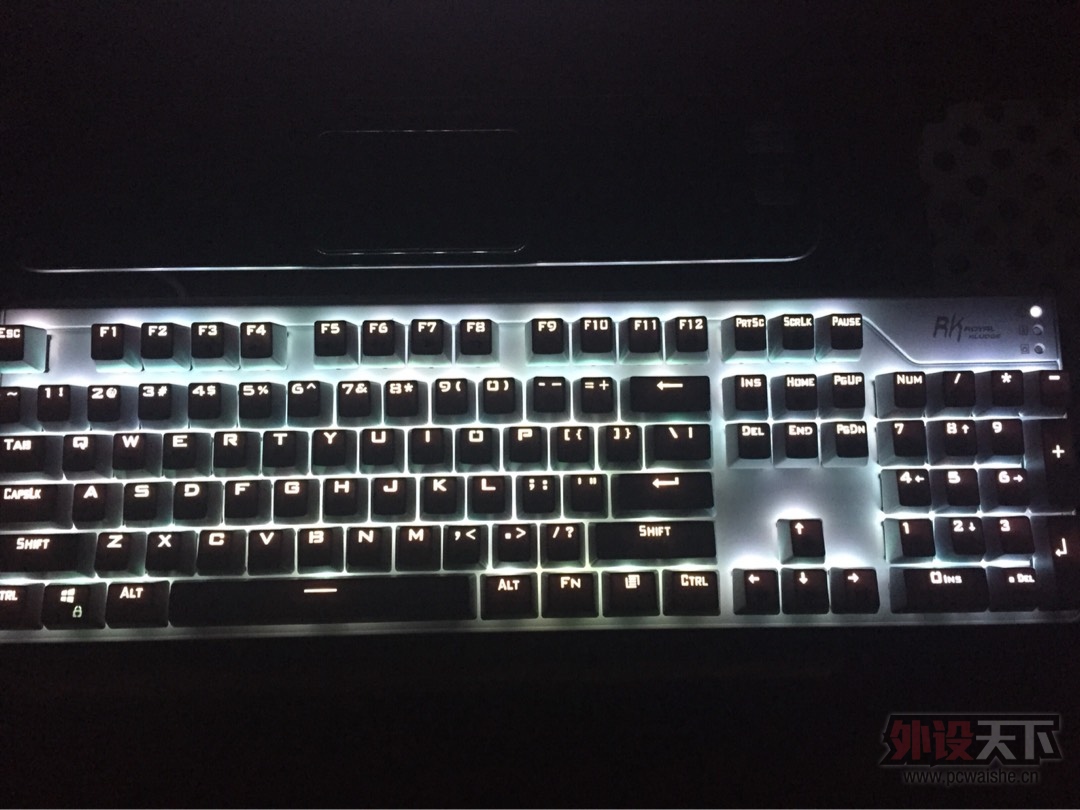 RK928ɫᣬ͹˵ѱ