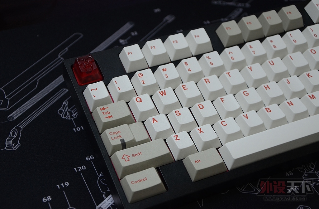 ����ûǮ���κ�̫����GMK�Ұ׺������١�