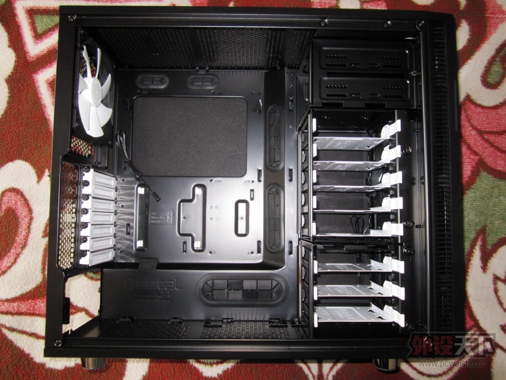 ��ŷ�ŵ������ѧ����Ի���������ںϡ���Fractal Design Define R5����[ԭ��]