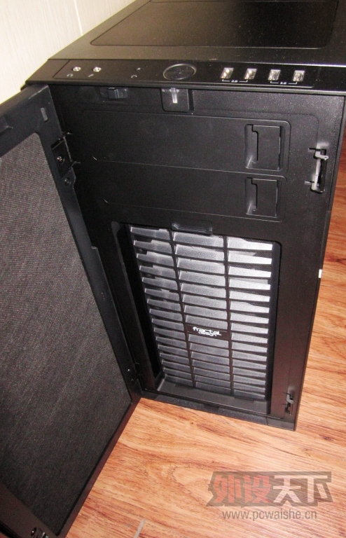 ��ŷ�ŵ������ѧ����Ի���������ںϡ���Fractal Design Define R5����[ԭ��]