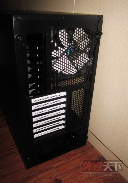 ��ŷ�ŵ������ѧ����Ի���������ںϡ���Fractal Design Define R5����[ԭ��]