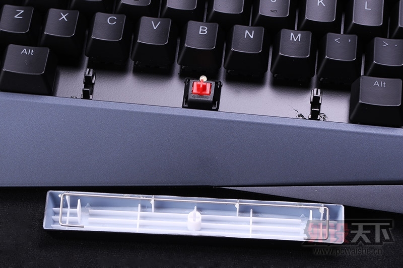 ������������� �װ�V800��Ϸ��е��������