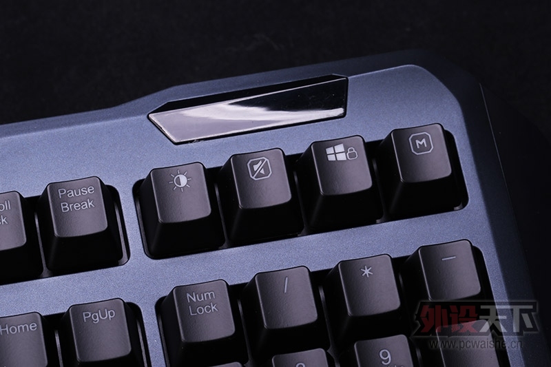 ������������� �װ�V800��Ϸ��е��������