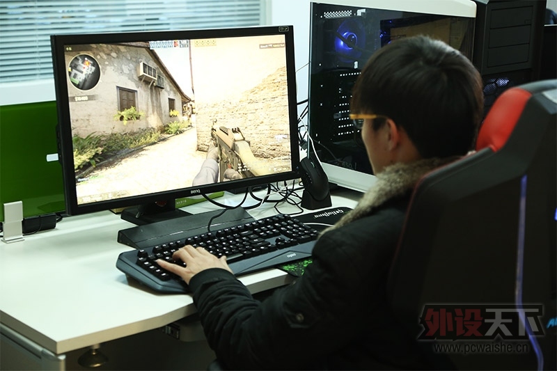 ������������� �װ�V800��Ϸ��е��������