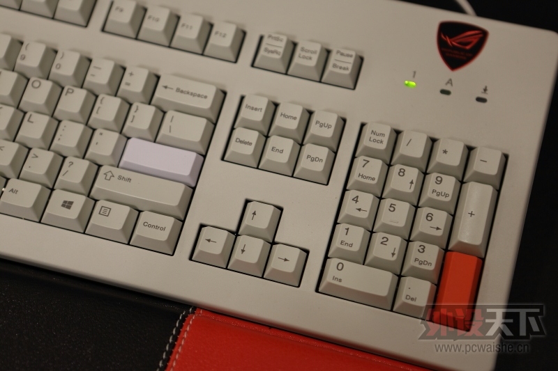 ���������桿2015.2.9 CHERRY G80-3000�� & ROCCAT TYON