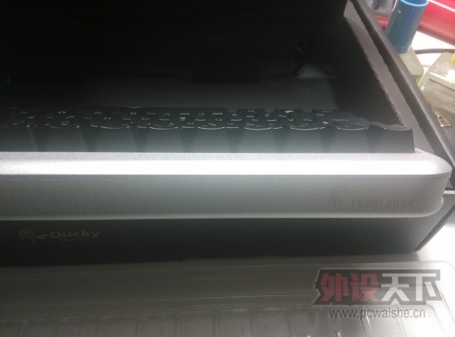 ���Ϻ����� DUCKYѼ�� ���� ���� ����  1400Ԫ