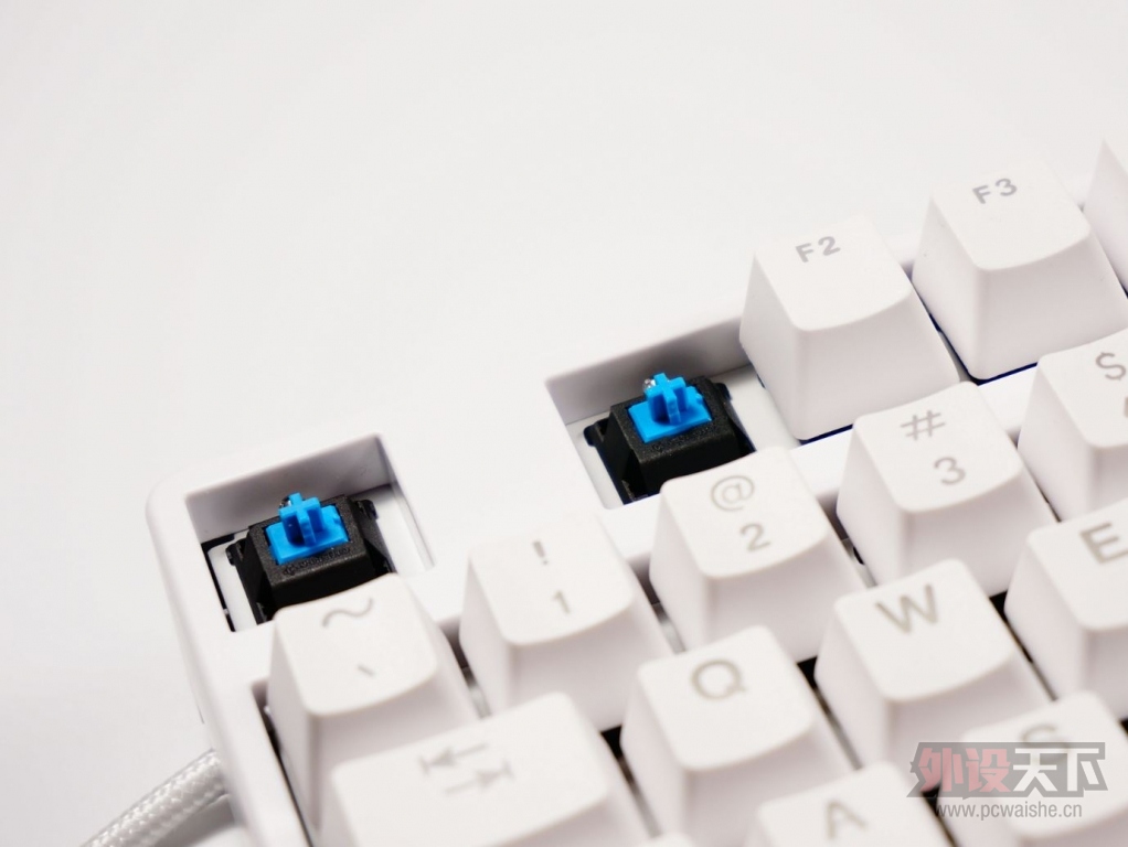 �޷��ֿ����ջ󡪡�kbc  G104��ɫ͸�⿪��