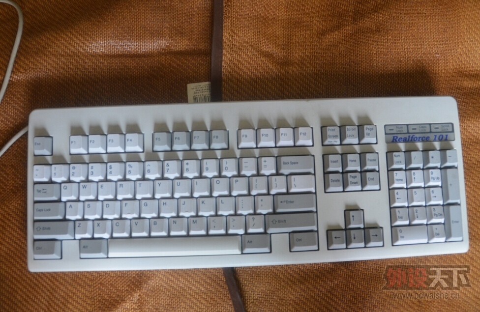 ���ɶ��� Realforce101�����У���ʣ pc360