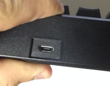 �����JD005,USB�ӿ���ģ�߲��кϣ���Ҫ��ѹ���ܲ�USB��