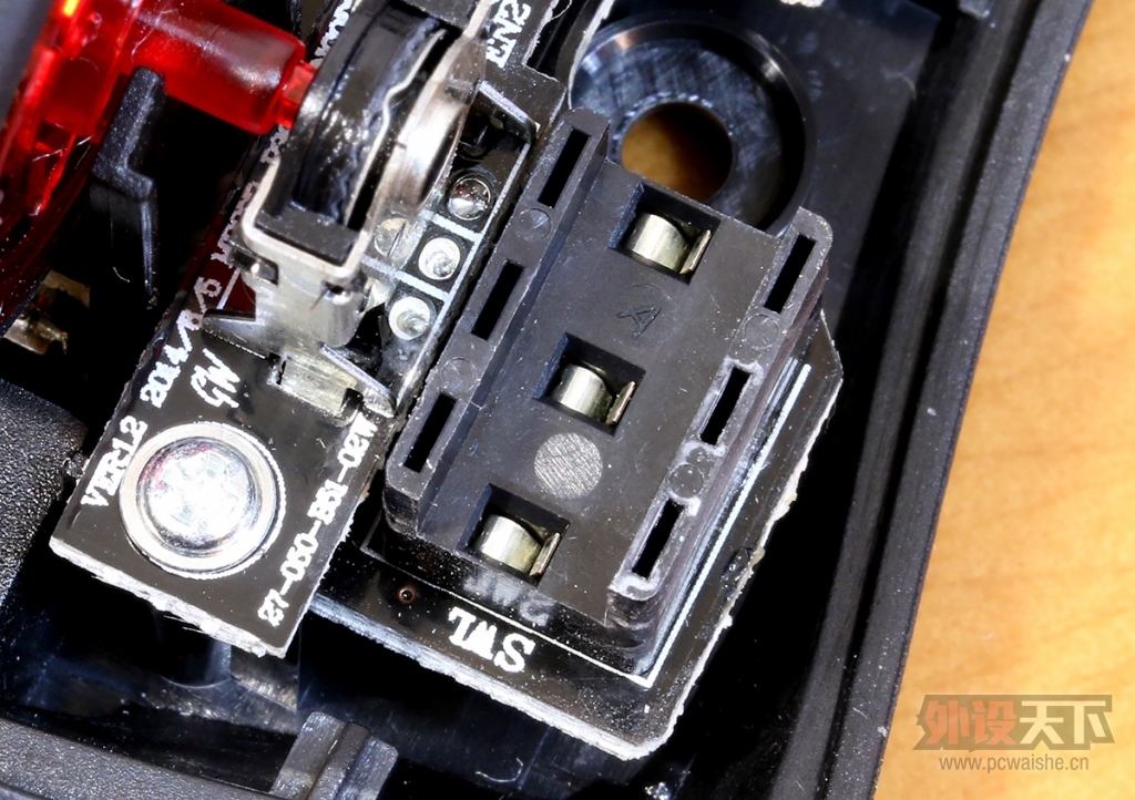 ϴ裿ASUS ROG Gladius G羺飡