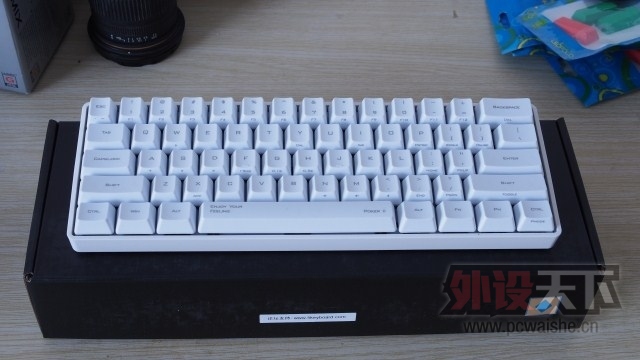 ���������չ�POKER ��ɫԭװPBT ��ñ ��ɫ����9.5+ �е�����