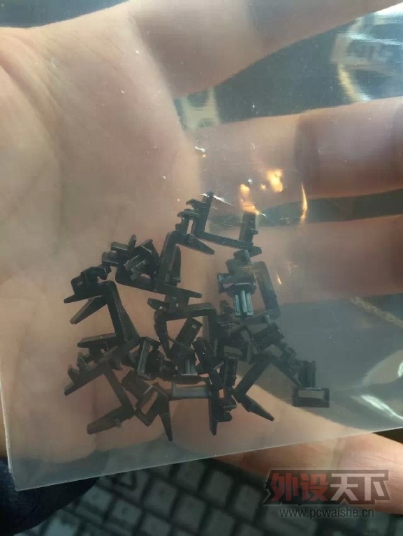 �յ���Varmilo87  ��ɫ��������⿪��~