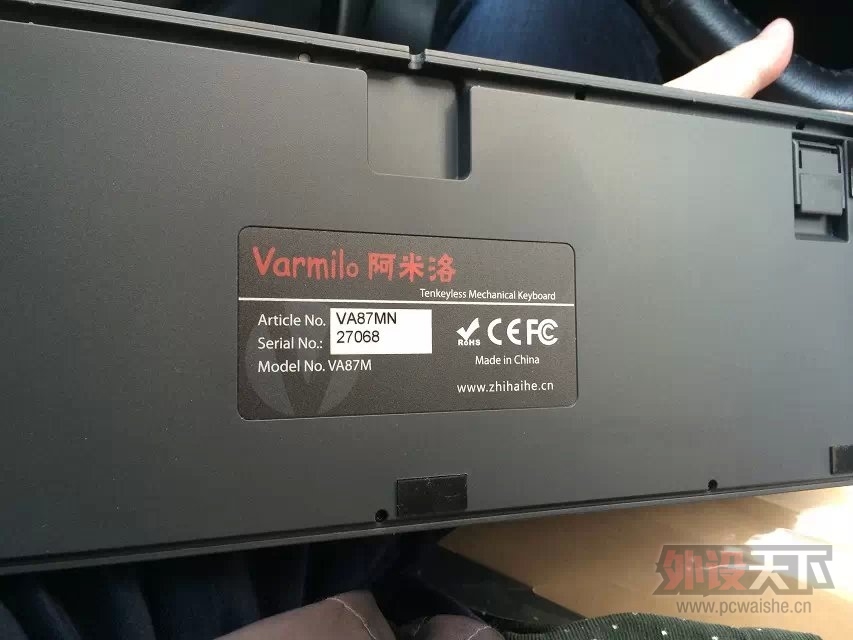 �յ���Varmilo87  ��ɫ��������⿪��~